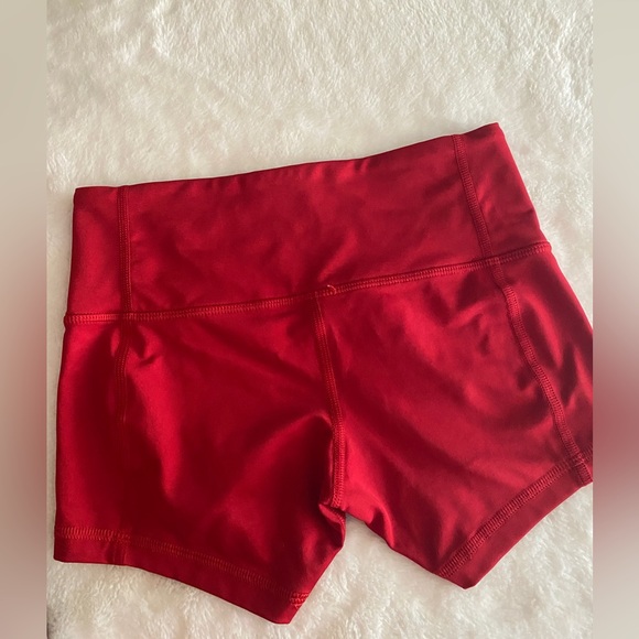 Bundle Nike Shirt, The North Face cropped leggings, Nike High-Waist Swim Bottoms - Picture 10 of 16